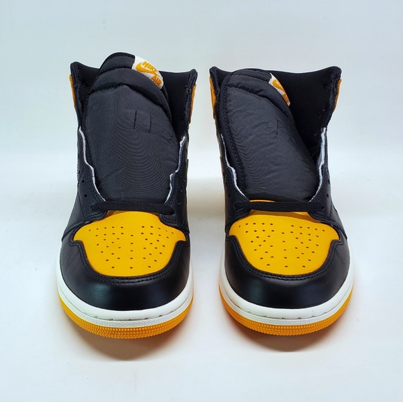 Air Jordan Retro 1 High - Picture 3 of 12